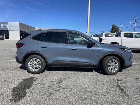 New 2026 Ford Escape Active FWD image 2
