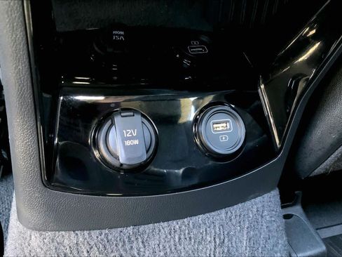 Used 2023 Kia Sorento SX FWD image 36