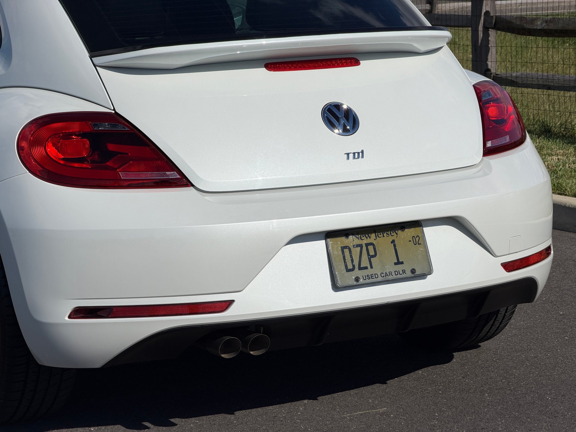 Used 2014 Volkswagen Beetle TDI FWD image 12