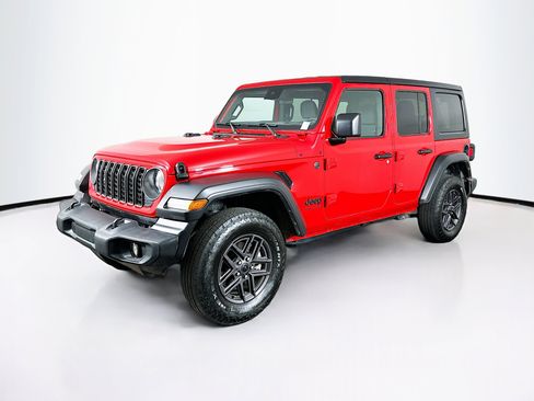 Used 2025 Jeep Wrangler Sport S image 3