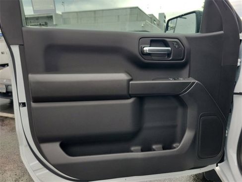 Used 2026 Chevrolet Silverado 1500 W/T w/ Trailering Package image 13