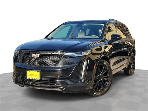 Used 2020 Cadillac XT6 Premium Luxury image 1