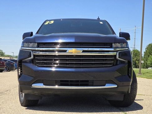 Used 2023 Chevrolet Tahoe LT w/ Luxury Package AWD/4WD image 16