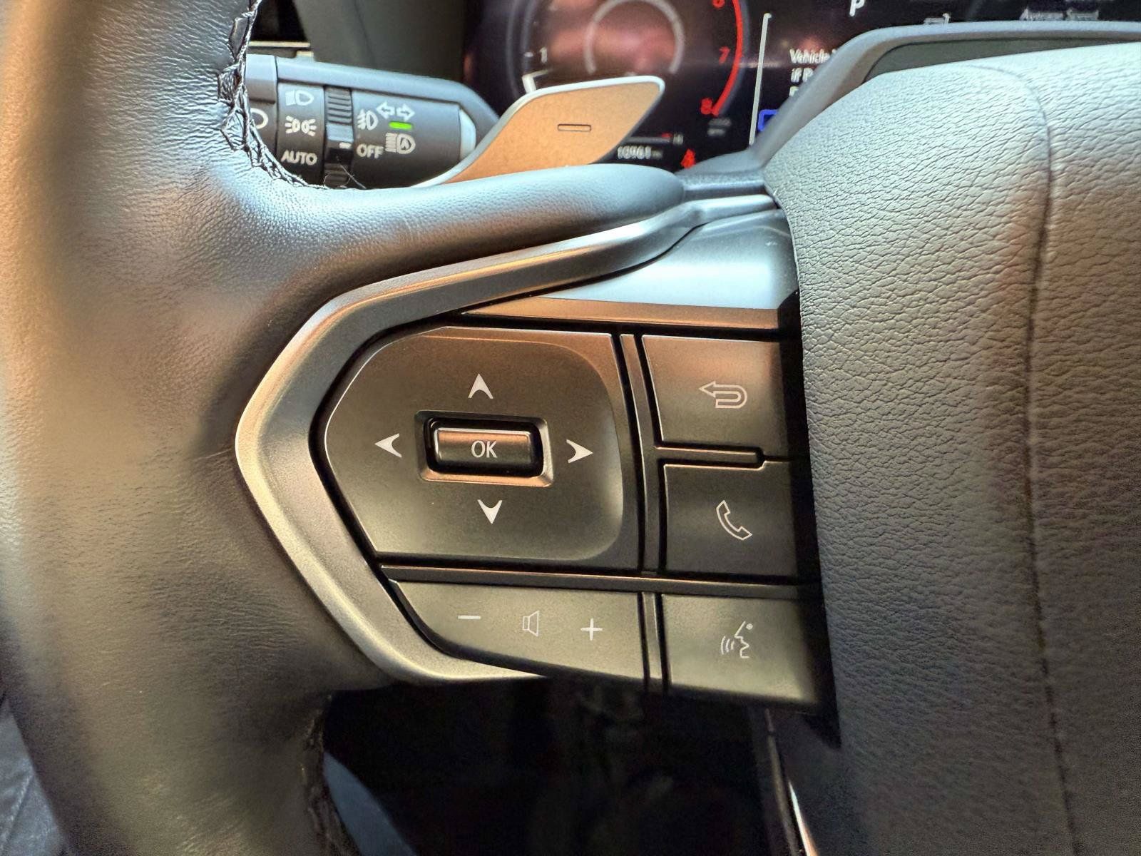 Used 2025 Lexus GX 550 w/ Accessory Package (2T) AWD/4WD image 22