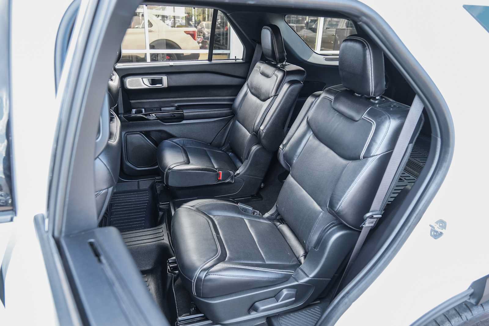 Used 2021 Ford Explorer ST w/ Equipment Group 401A AWD/4WD image 30