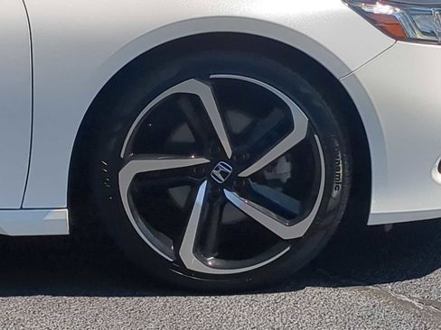 Used 2022 Honda Accord Sport image 10