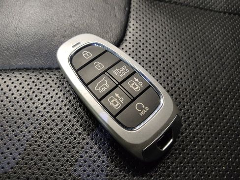 Used 2023 Hyundai Santa Fe Limited w/ Cargo Package AWD/4WD image 32