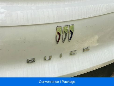 Used 2024 Buick Envista Sport Touring w/ Convenience I Package FWD image 5