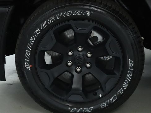 Used 2025 RAM 1500 Big Horn AWD/4WD image 39
