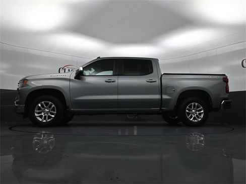 Used 2023 Chevrolet Silverado 1500 LT image 25