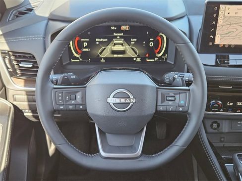 New 2026 Nissan Rogue Platinum image 23