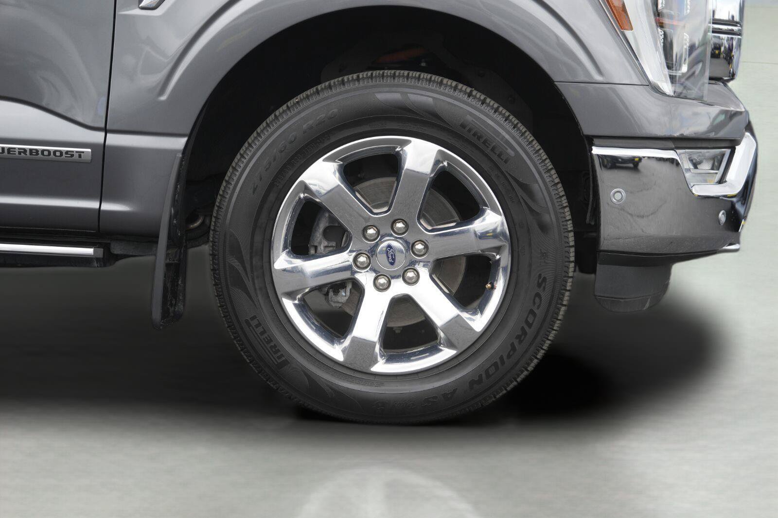 Used 2021 Ford F150 Lariat w/ Equipment Group 502A High AWD/4WD image 4