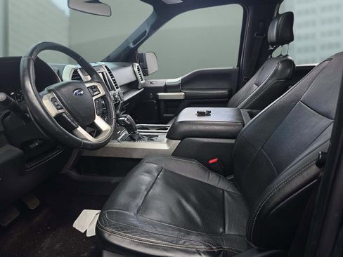 Used 2015 Ford F150 Lariat image 11