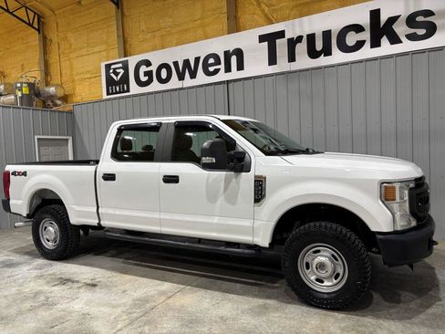 Used 2021 Ford F250 XL w/ Power Equipment Group AWD/4WD image 3