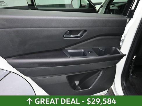 Used 2025 Nissan Pathfinder SV AWD/4WD image 23