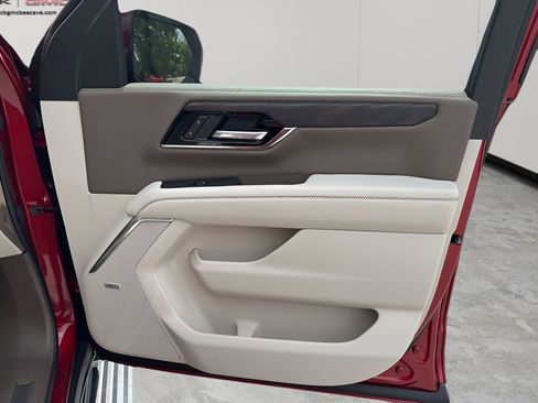 New 2026 GMC Yukon XL Denali w/ Sun & Power Step Package AWD/4WD image 15