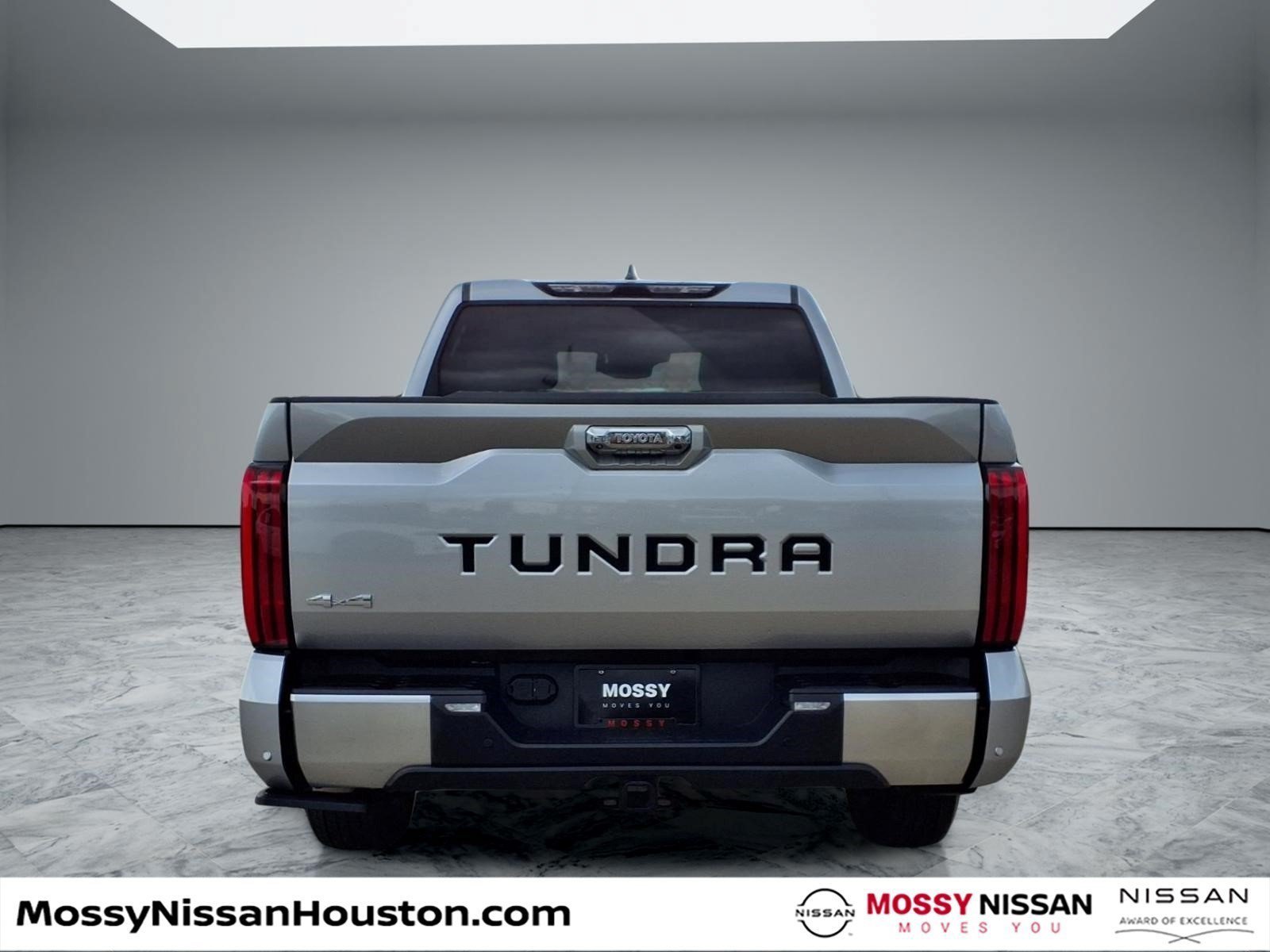 Used 2024 Toyota Tundra Limited w/ Power Package AWD/4WD image 6