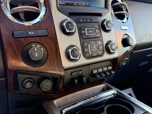 Used 2016 Ford F350 Lariat w/ Lariat Ultimate Package image 29