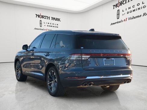New 2026 Lincoln Aviator AWD image 5