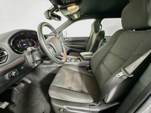 Used 2025 Dodge Durango GT RWD image 13