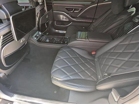 Used 2024 Mercedes-Benz Maybach S 580 4MATIC image 10