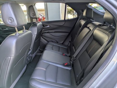 Used 2023 Chevrolet Equinox Premier image 19