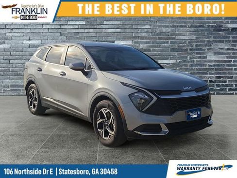 Used 2023 Kia Sportage LX image 7