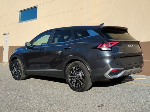 Used 2023 Kia Sportage EX image 6