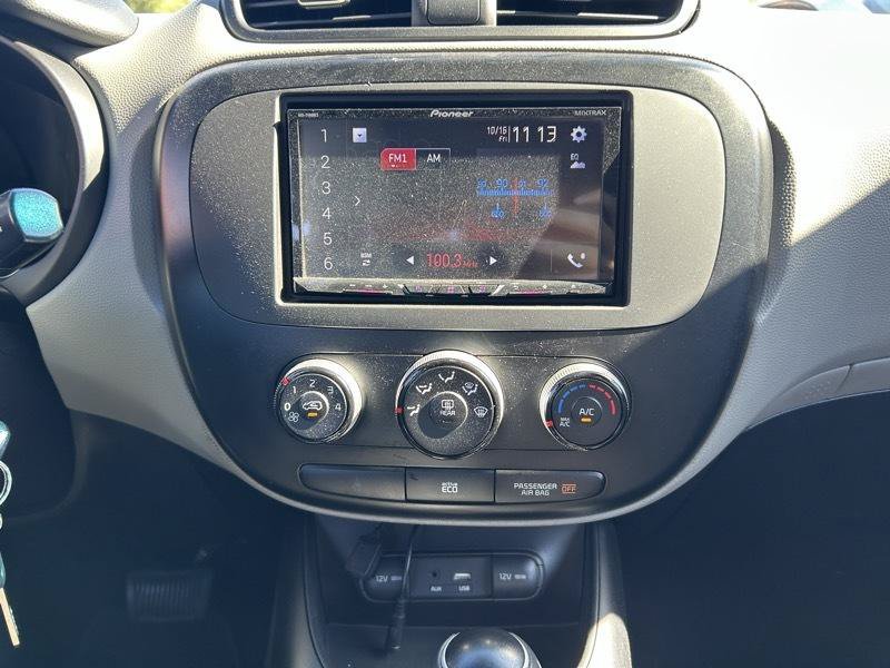Used 2017 Kia Soul FWD image 12