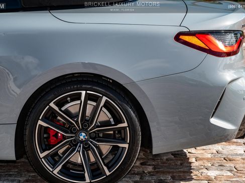 Used 2024 BMW 430i xDrive Convertible w/ M Sport Package image 43