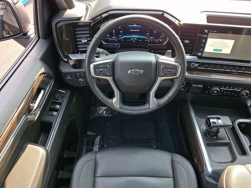 Used 2024 Chevrolet Silverado 1500 RST AWD/4WD image 11