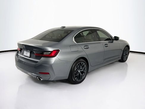 Used 2025 BMW 330i Sedan w/ Convenience Package RWD image 5