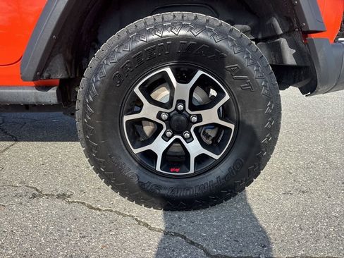 Used 2020 Jeep Wrangler Unlimited Rubicon w/ Cold Weather Group image 29