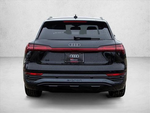 Used 2024 Audi Q8 e-tron Premium Plus w/ Premium Plus Package image 6