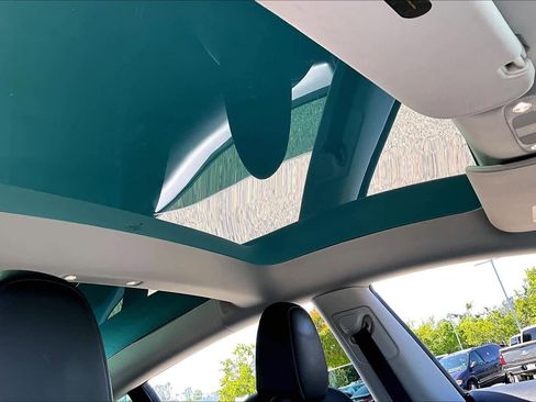 Used 2023 Tesla Model 3 Standard Range RWD image 13