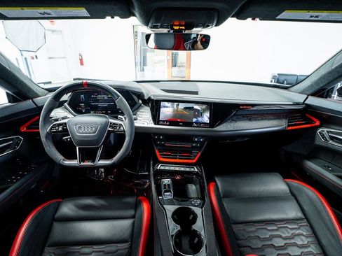 Used 2023 Audi RS e-tron GT image 59