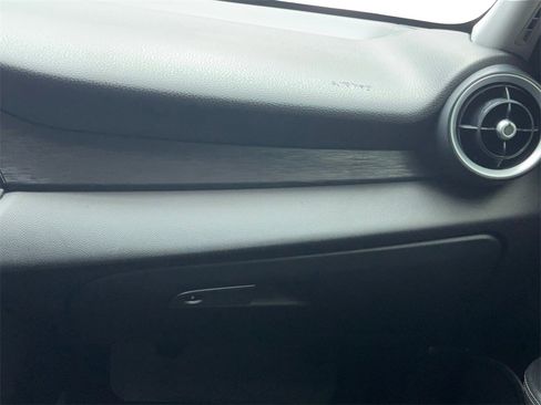 Used 2019 Alfa Romeo Giulia image 20