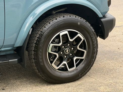 Used 2022 Ford Bronco Outer Banks AWD/4WD image 11