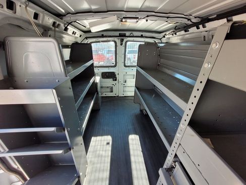 Used 2014 Chevrolet Express 2500 image 23