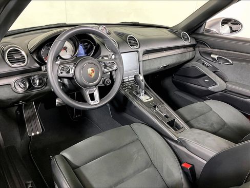 Used 2025 Porsche 718 Boxster GTS RWD image 4