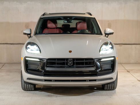 Certified 2023 Porsche Macan Turbo AWD/4WD image 12