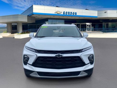 Used 2024 Chevrolet Blazer LT w/ Convenience Package image 2