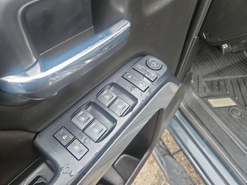 Used 2019 Chevrolet Silverado 1500 LT w/ All Star Edition AWD/4WD image 12