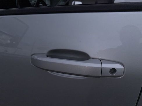 Used 2018 Chevrolet Silverado 1500 LT image 27