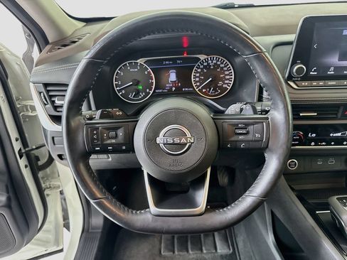 Used 2022 Nissan Rogue S AWD/4WD image 12