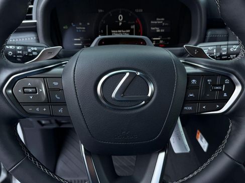 New 2026 Lexus LX 600 4WD w/ Premium Package image 15