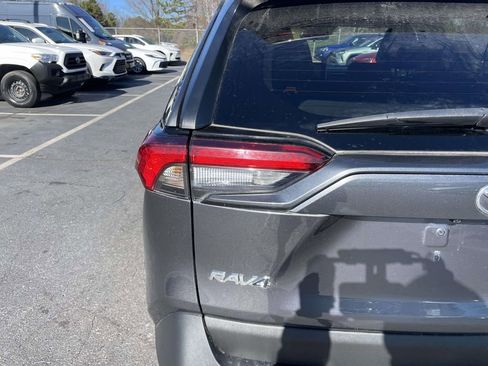 Used 2024 Toyota RAV4 XLE image 18