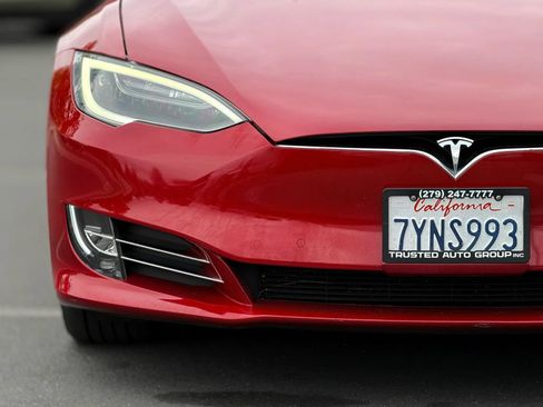 Used 2018 Tesla Model S 75D AWD/4WD image 9