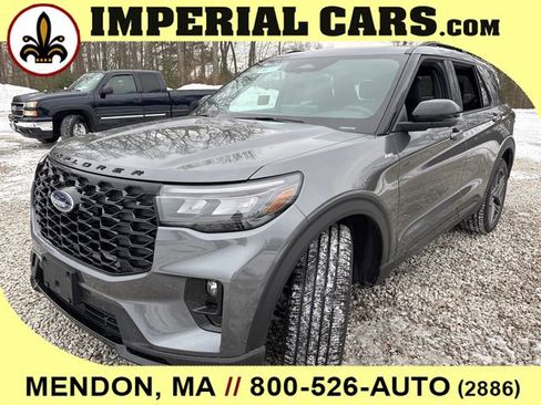 New 2026 Ford Explorer ST-Line w/ ST-Line Street Pack image 5