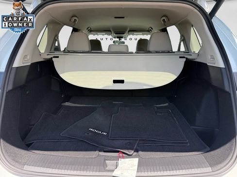 Certified 2025 Nissan Rogue SV AWD/4WD image 18